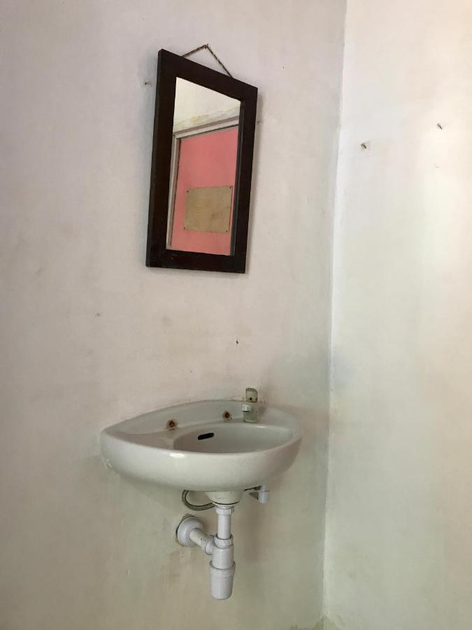 The House Hostel Gili Trawangan Esterno foto
