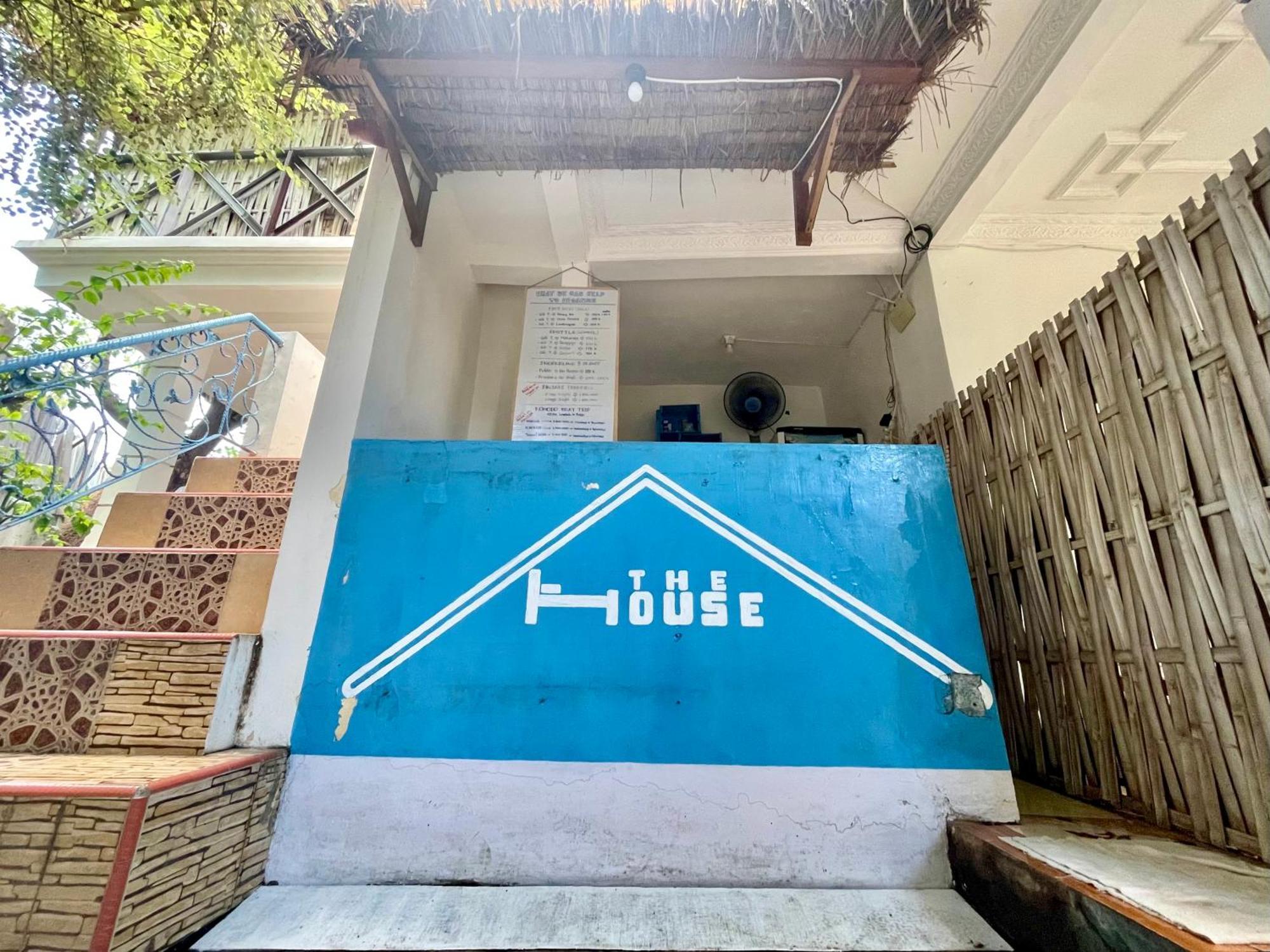 The House Hostel Gili Trawangan Esterno foto