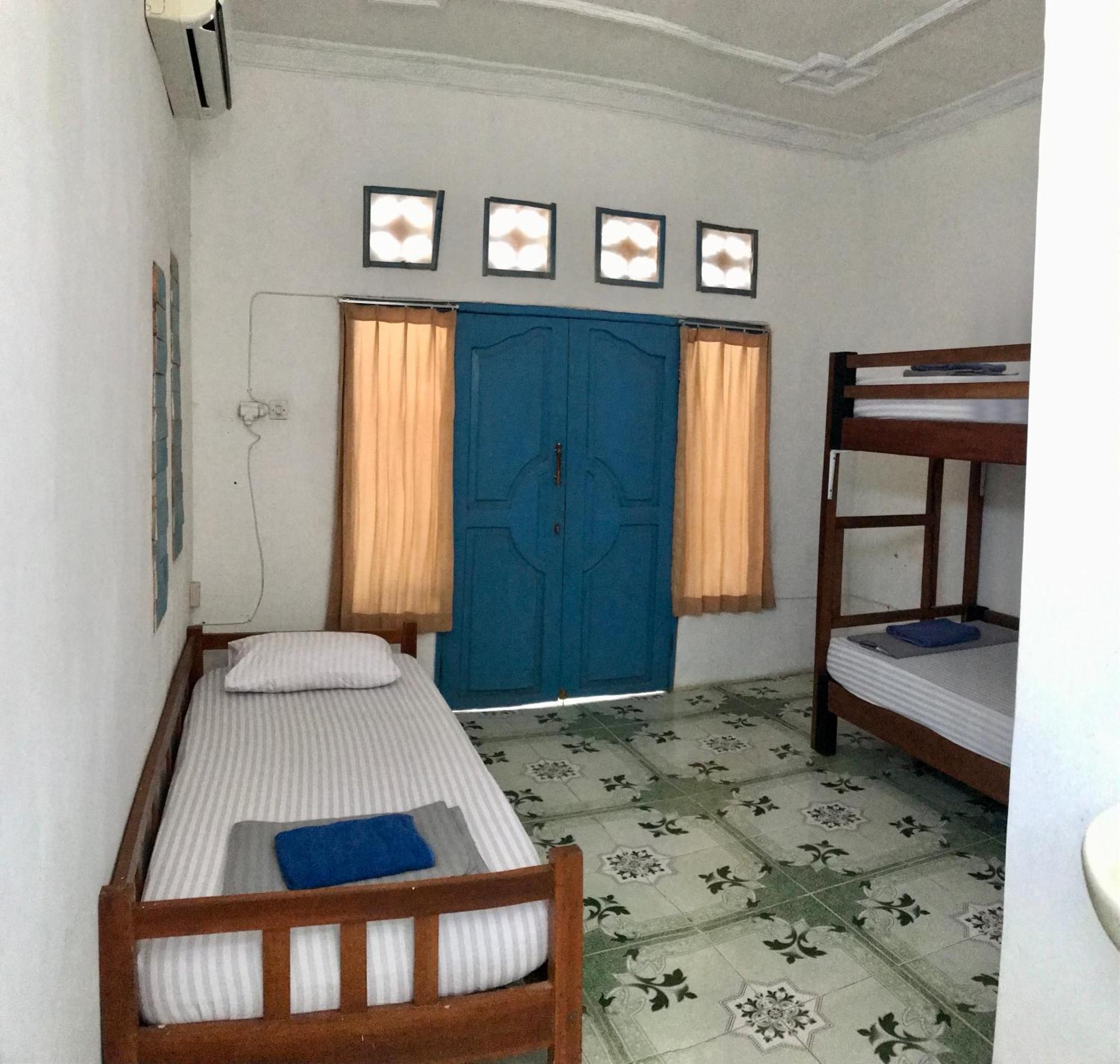 The House Hostel Gili Trawangan Esterno foto