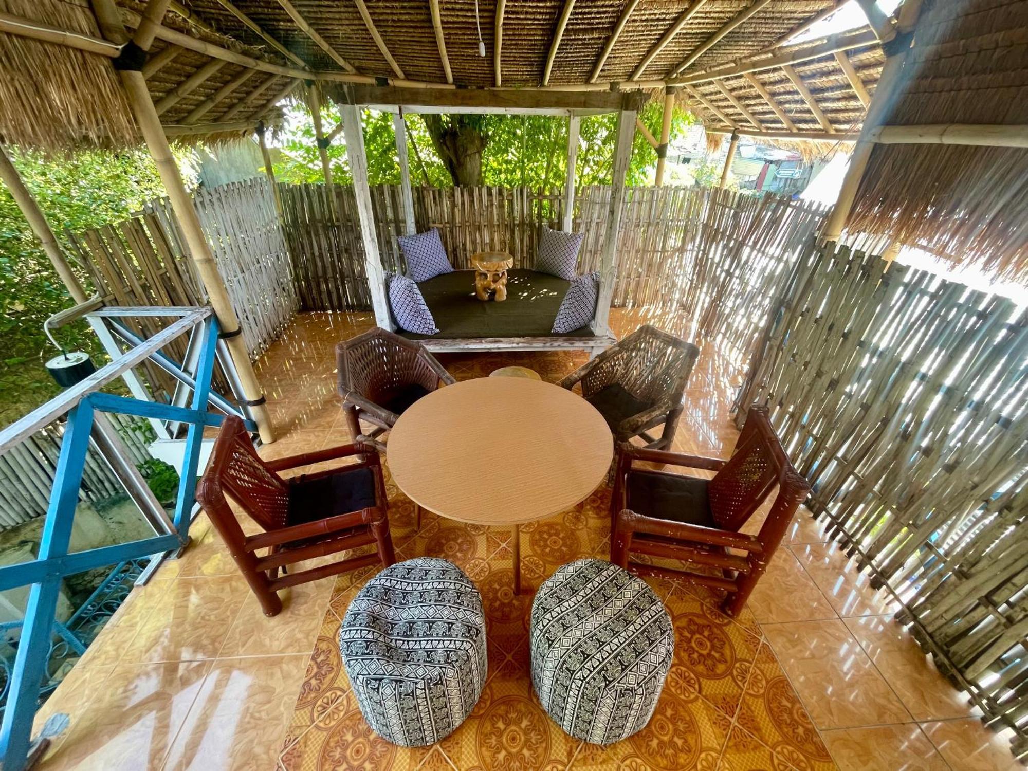 The House Hostel Gili Trawangan Esterno foto